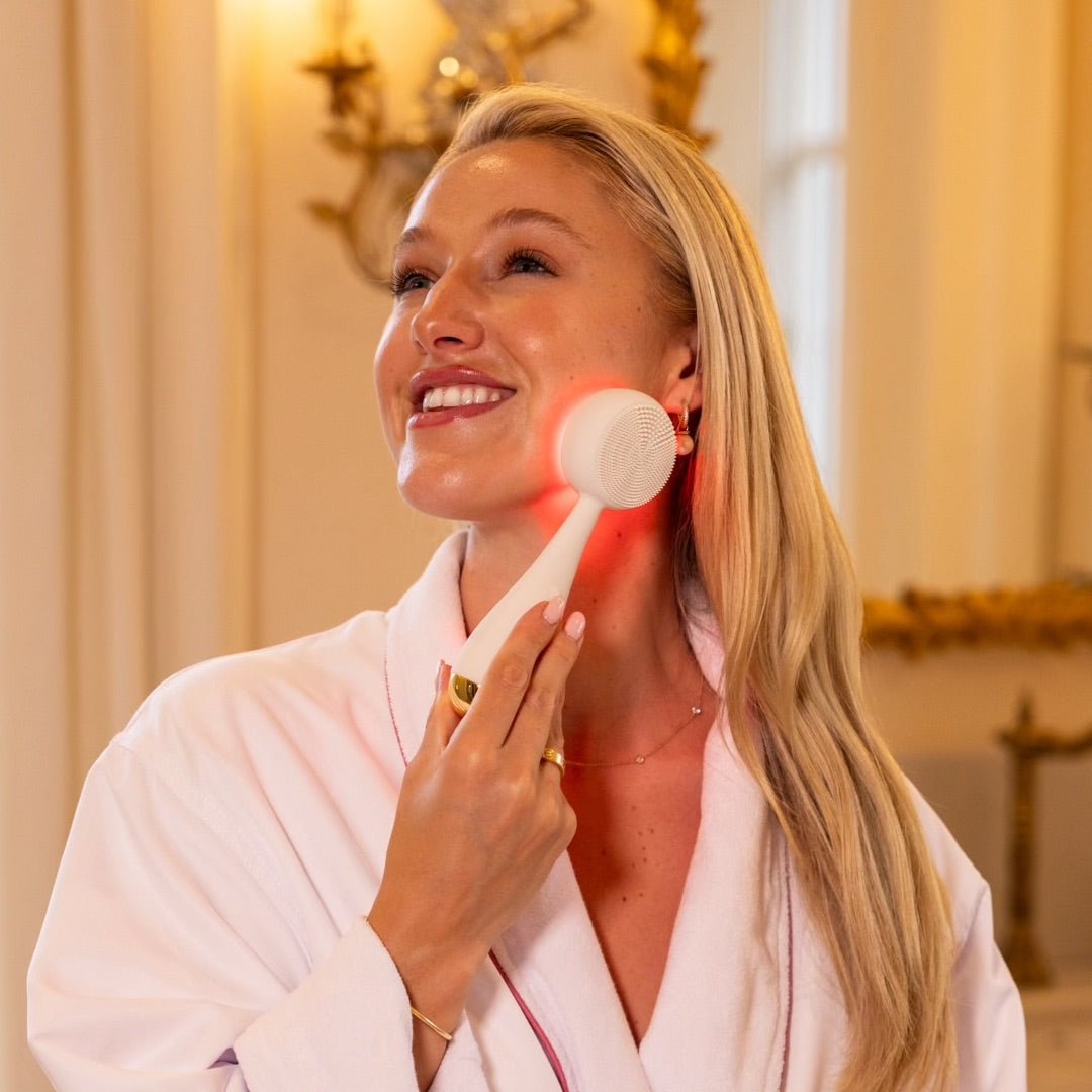 PMD Clean Redvolution | Cepillo Facial con Terapia de Luz Roja LED y Limpieza Profunda